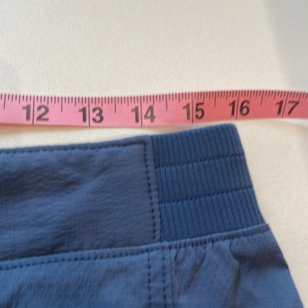 Athleta Trekkie Zipper Slant Pocked Cropped Jogger Pants, Size 10 - Picture 7 of 10